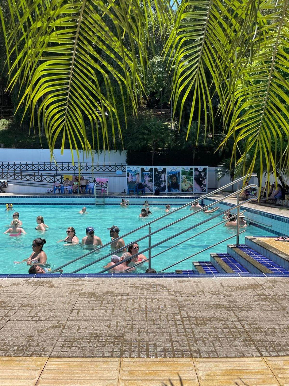 Apto Das Lavandas - 2 Quartos - Apto Todo Climatizado - A 150M Do Parque Termal! Piratuba Esterno foto